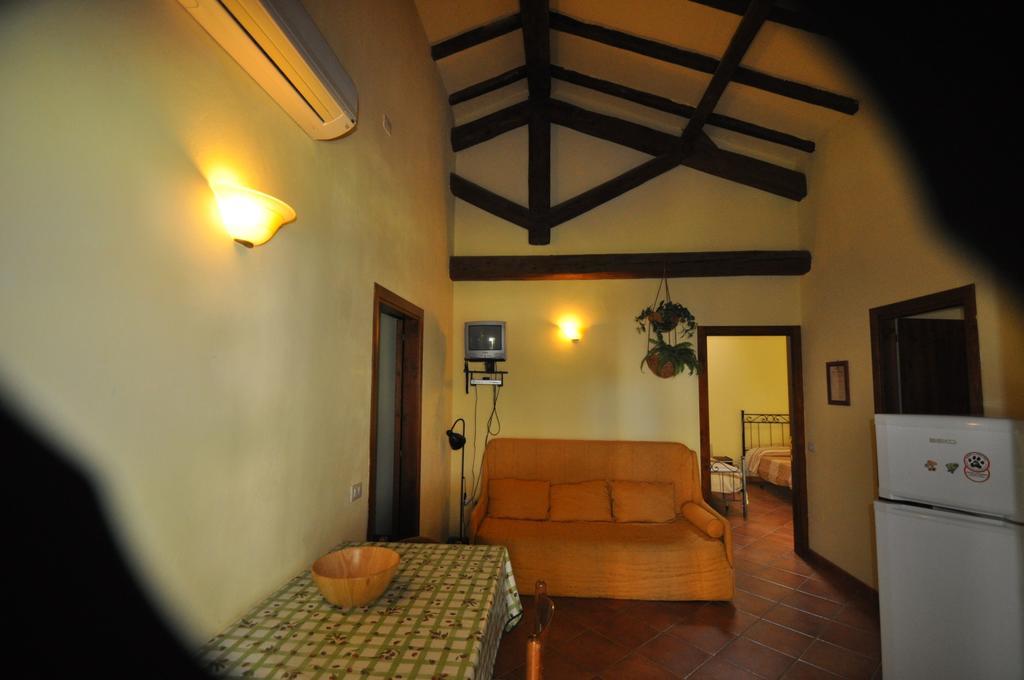 Agriturismo Il Cerrosughero Villa สการ์ลีโน ห้อง รูปภาพ
